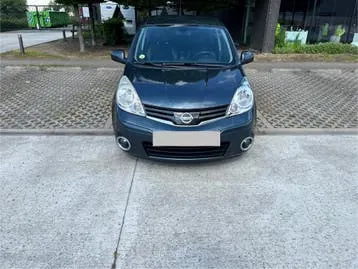 Nissan Note 2013 photo 2