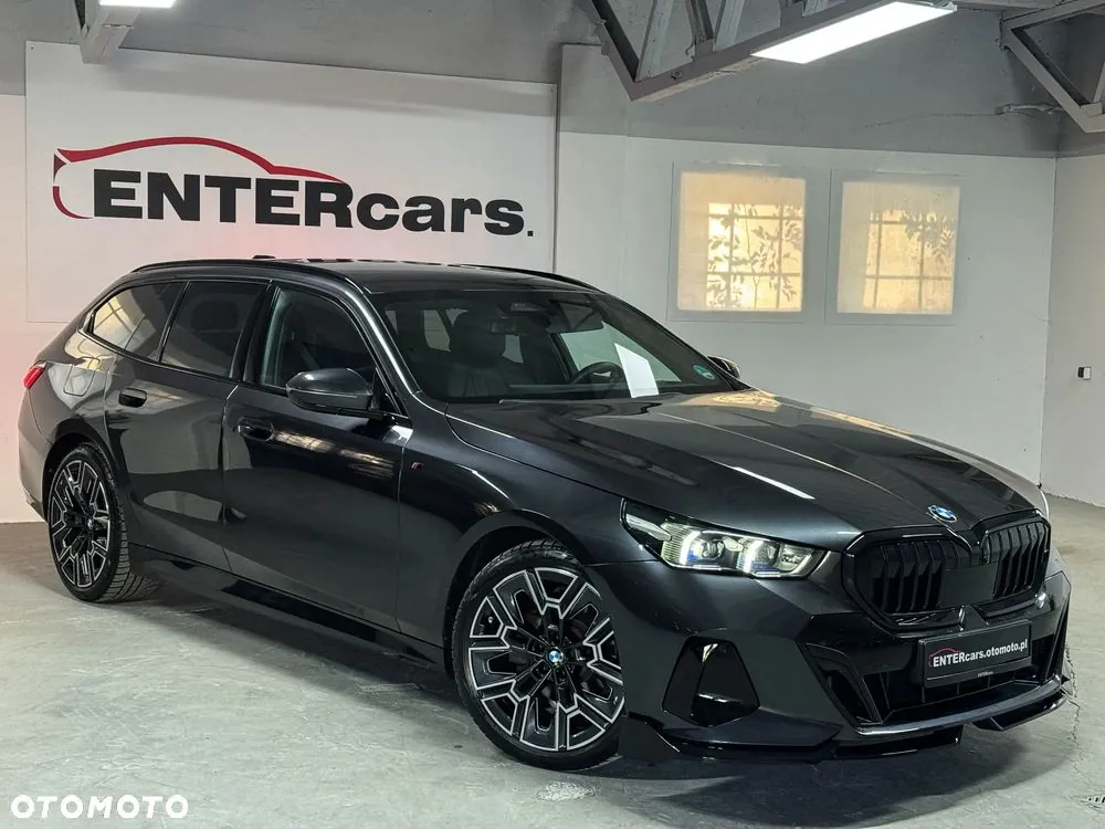 BMW 5 Series 2025 photo 2