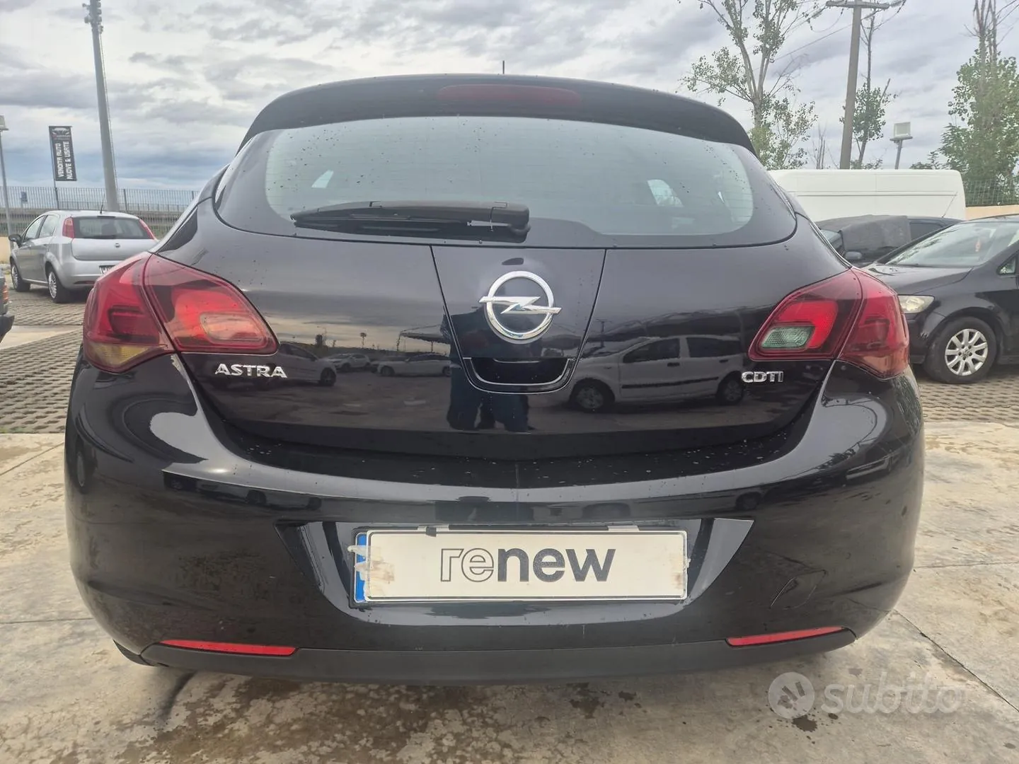 Opel Astra 2010 photo 3