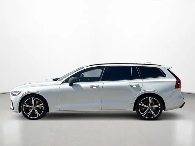 Volvo V60 2023 photo 3