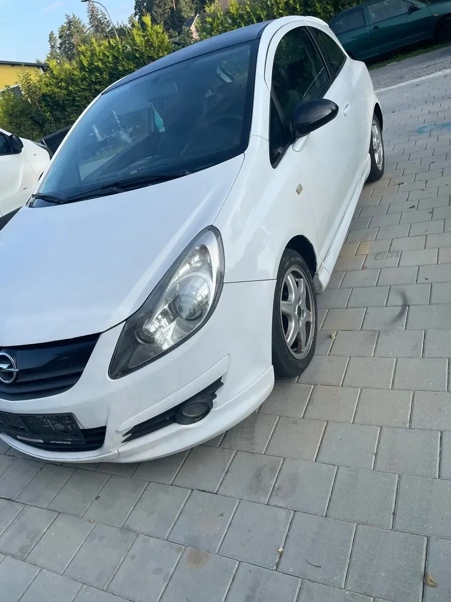 Opel Corsa 2009 photo 2