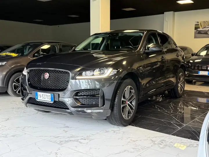 Jaguar F-Pace