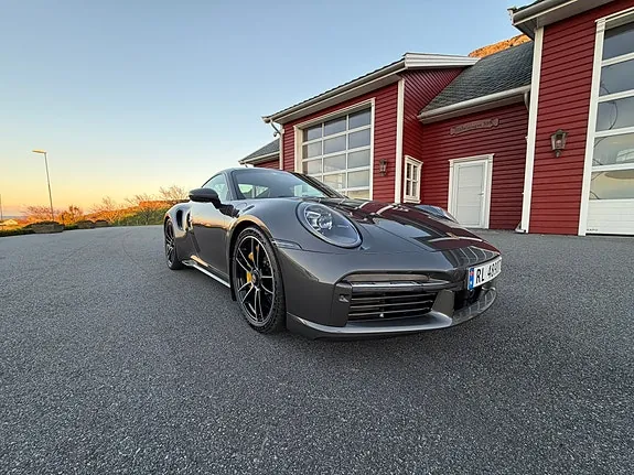 Porsche 911 Turbo S 2020 photo 3