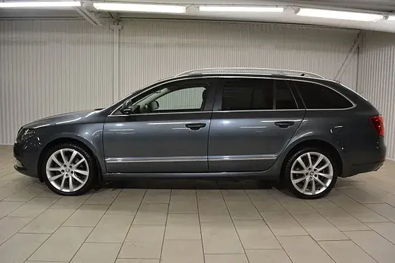 Skoda Superb 2014 photo 3