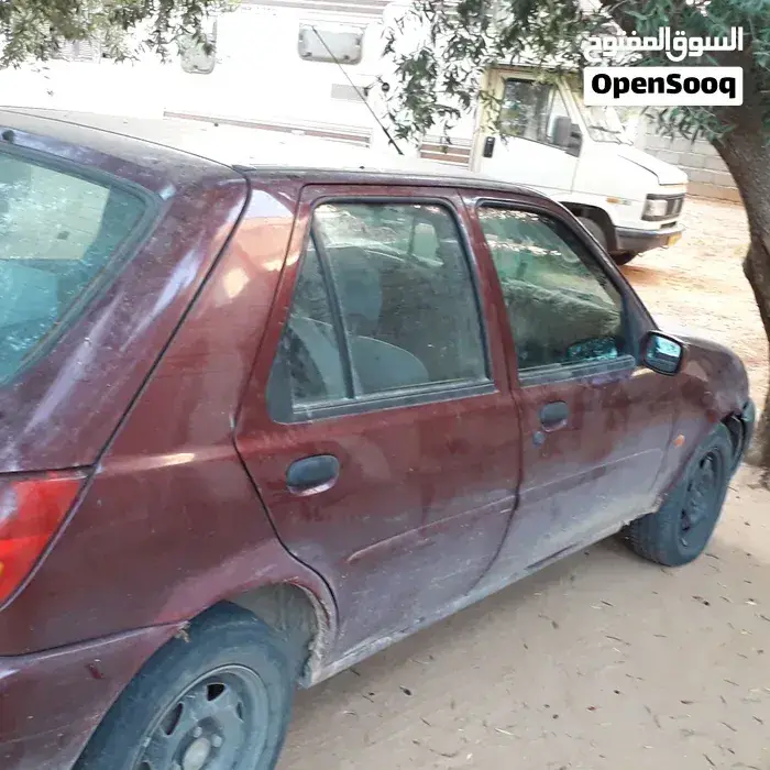 Ford Fiesta 1999 photo 2