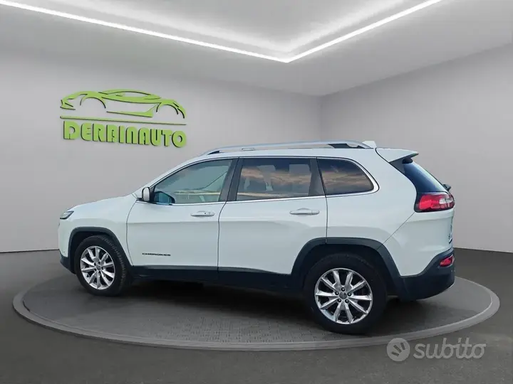 Jeep Cherokee 2016 photo 2