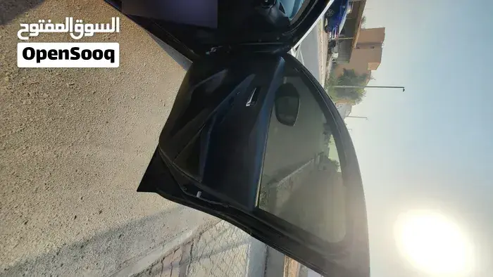 Toyota Yaris 2017 photo 2
