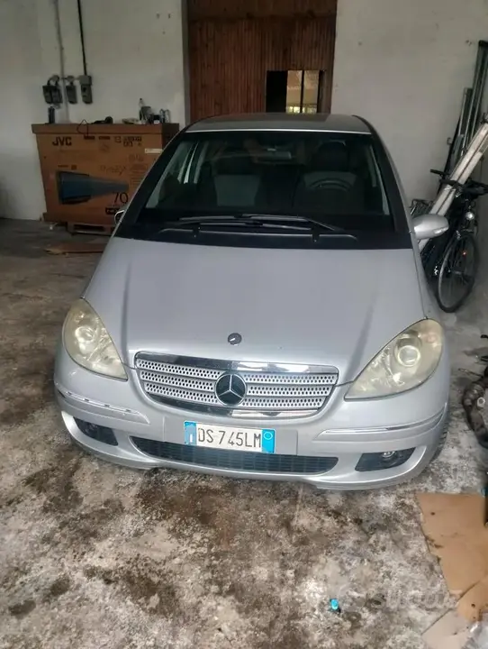 Mercedes-Benz A