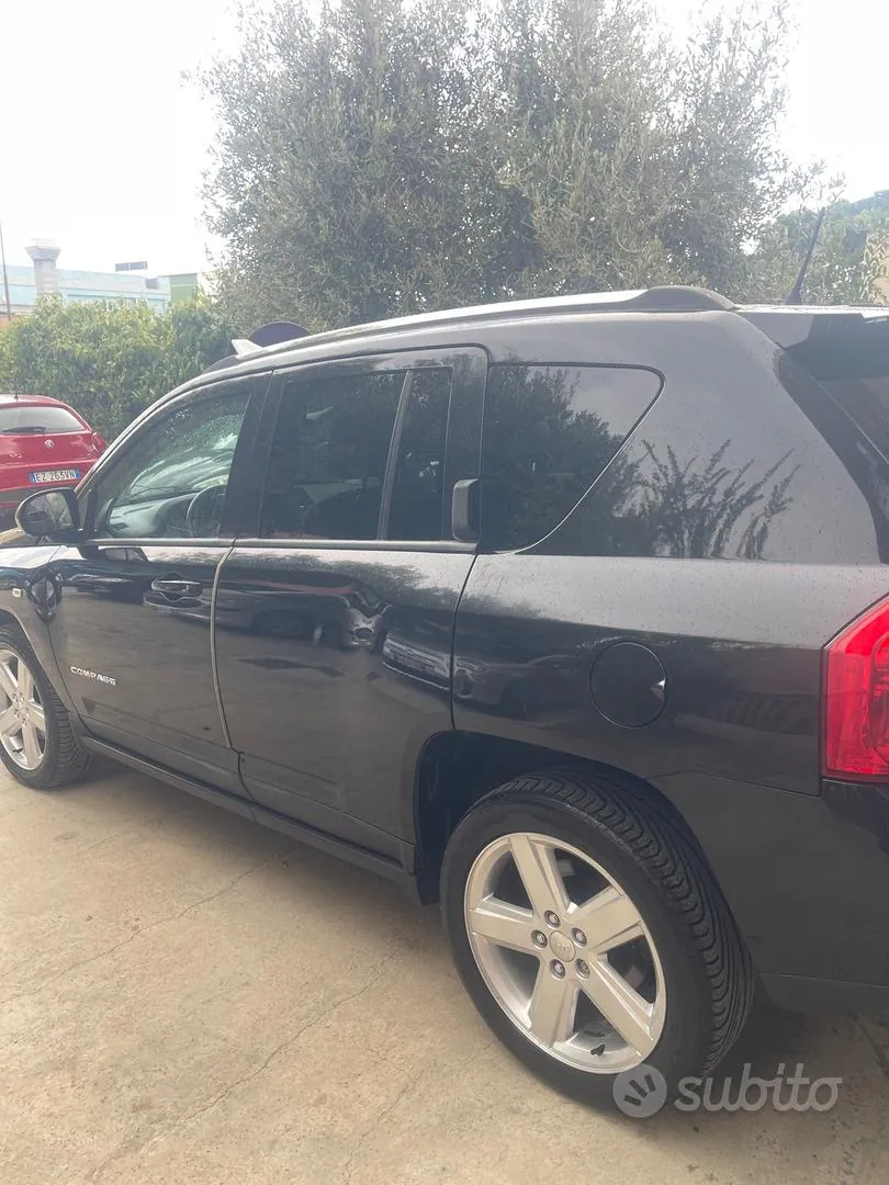 Jeep Compass 2011 photo 5