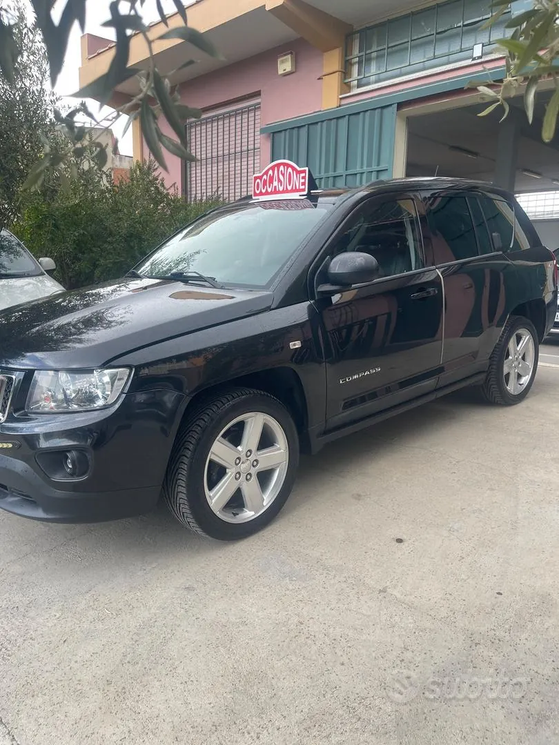 Jeep Compass 2011 photo 2