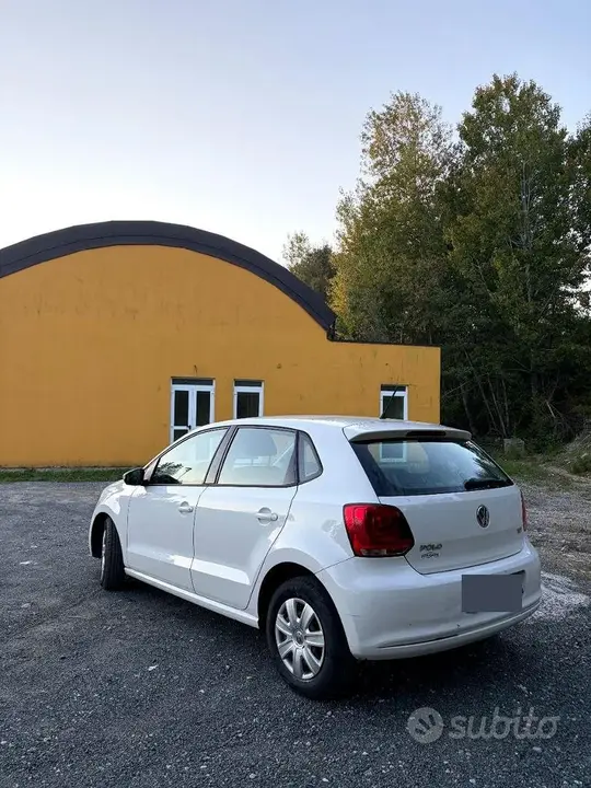 Volkswagen Polo 2012 photo 4