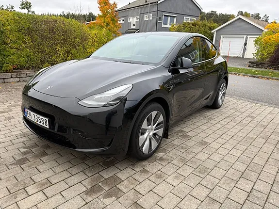 Tesla Model Y 2024 photo 4