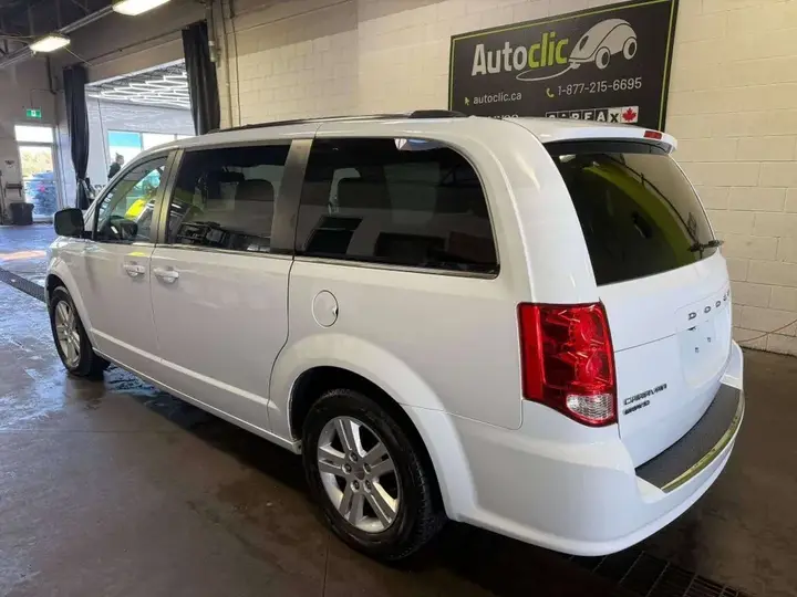 Dodge Grand Caravan 2018 photo 3