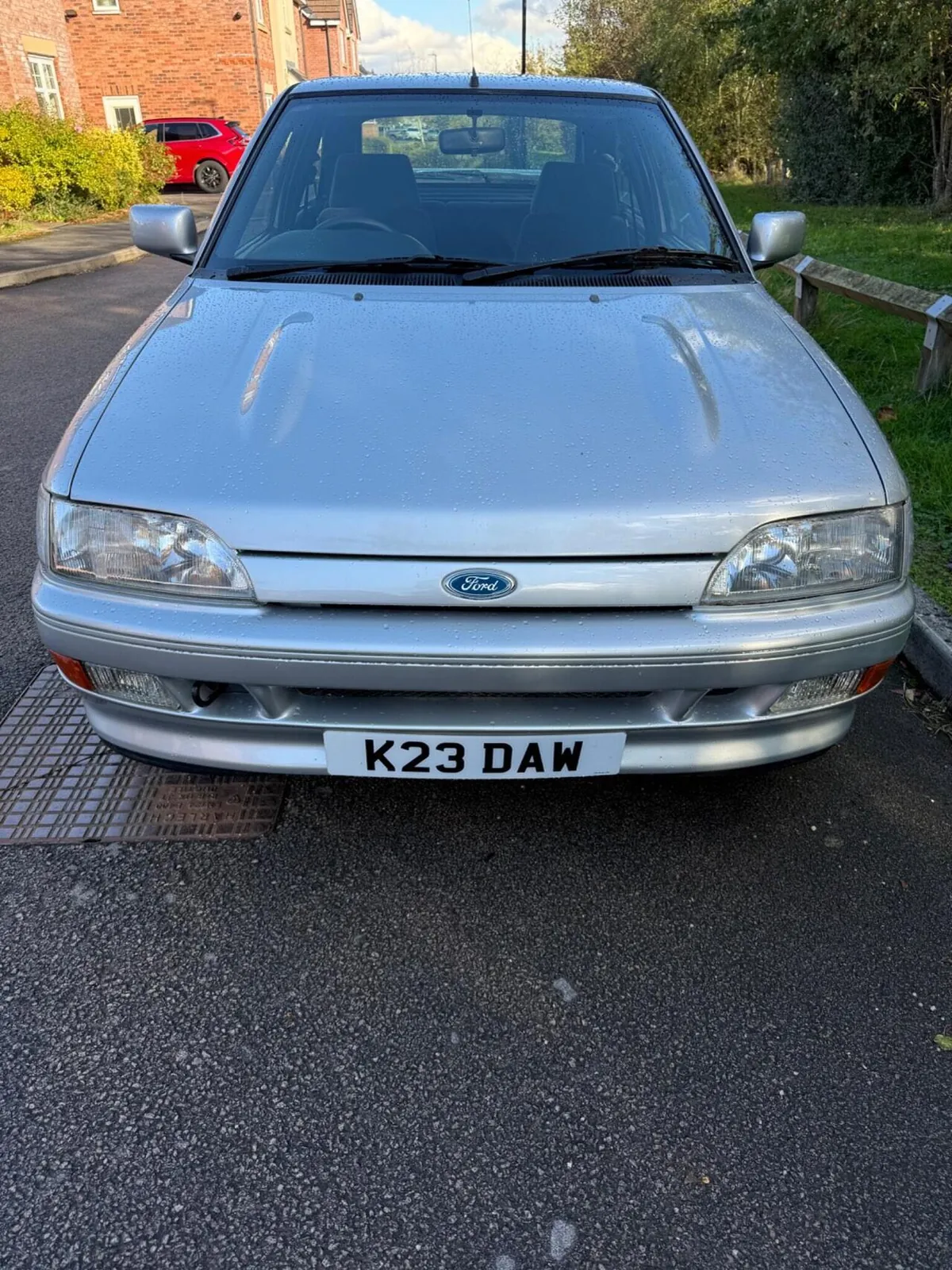 Ford Escort 1993 photo 2