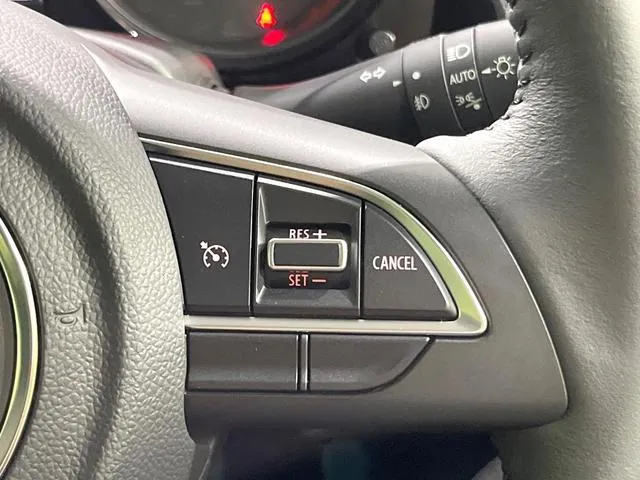 Suzuki Jimny 2025 photo 4