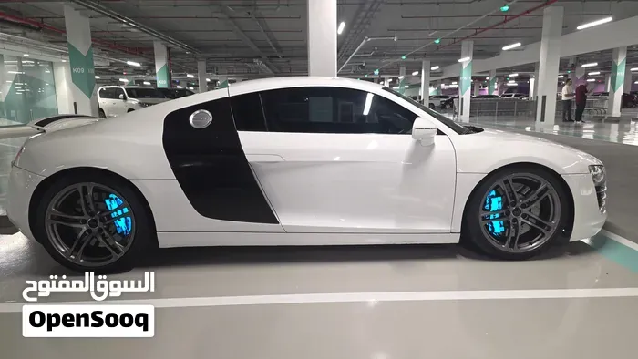Audi R8 2008 photo 4