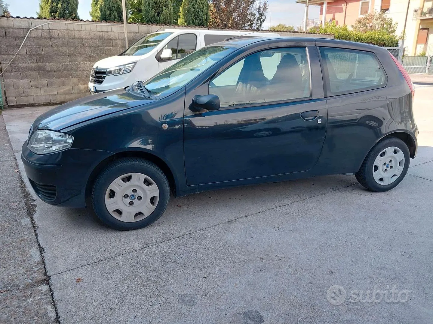 Fiat Punto 2005 photo 2