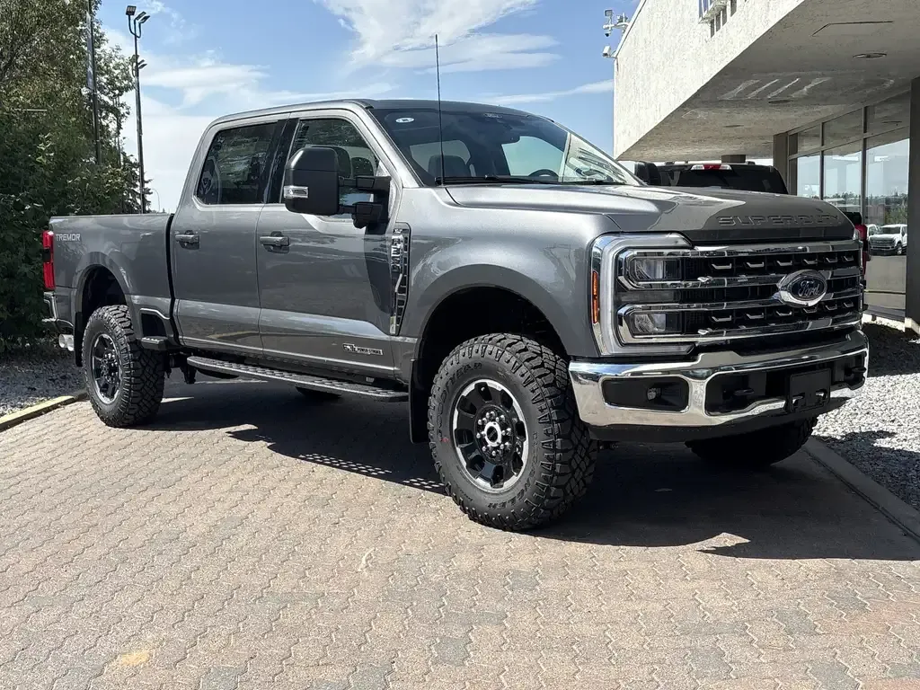 Ford F 350 2026 photo 2