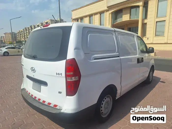 Hyundai H1 Gls 2018 photo 3