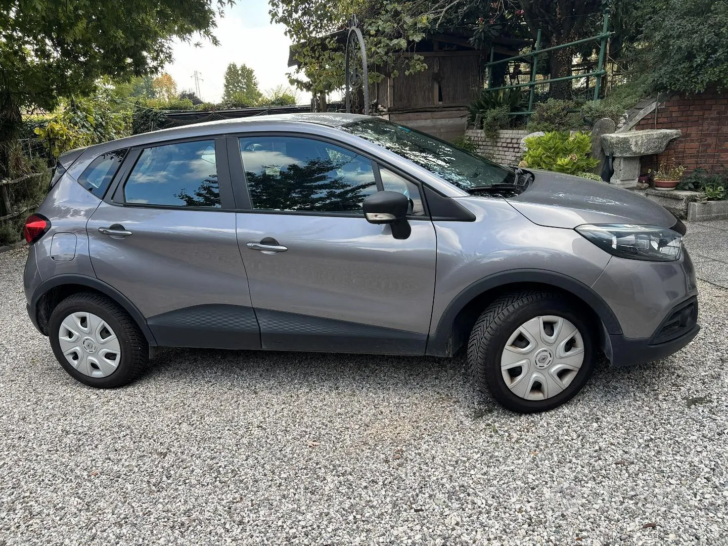 Renault Captur 2016 photo 2