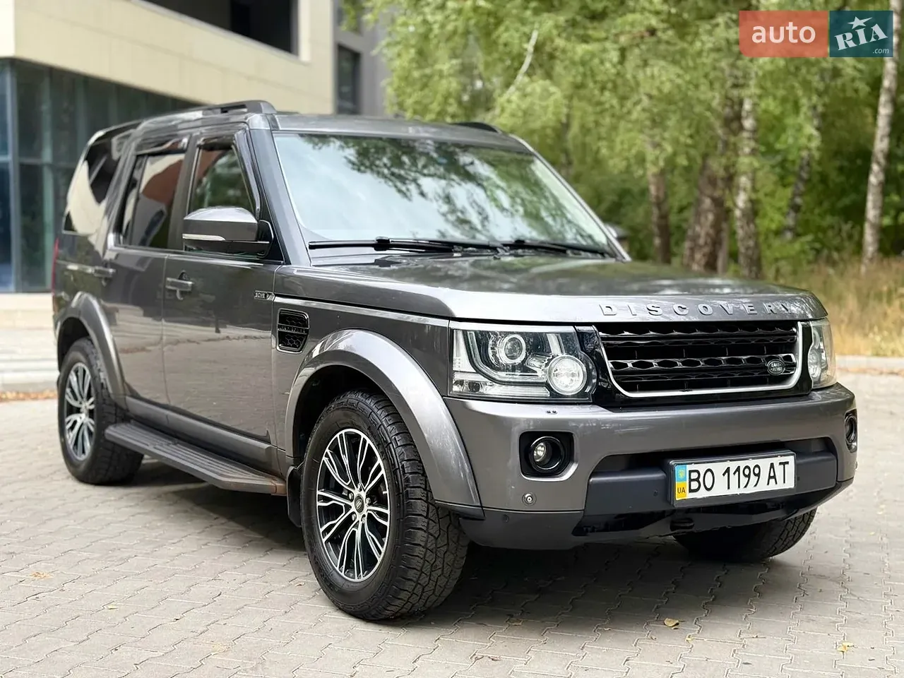 Land Rover Discovery 2015 photo 3