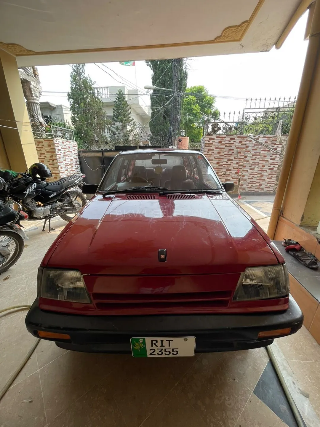 Suzuki Khyber