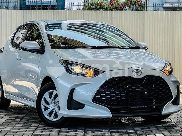 Toyota Yaris 2024 photo 2