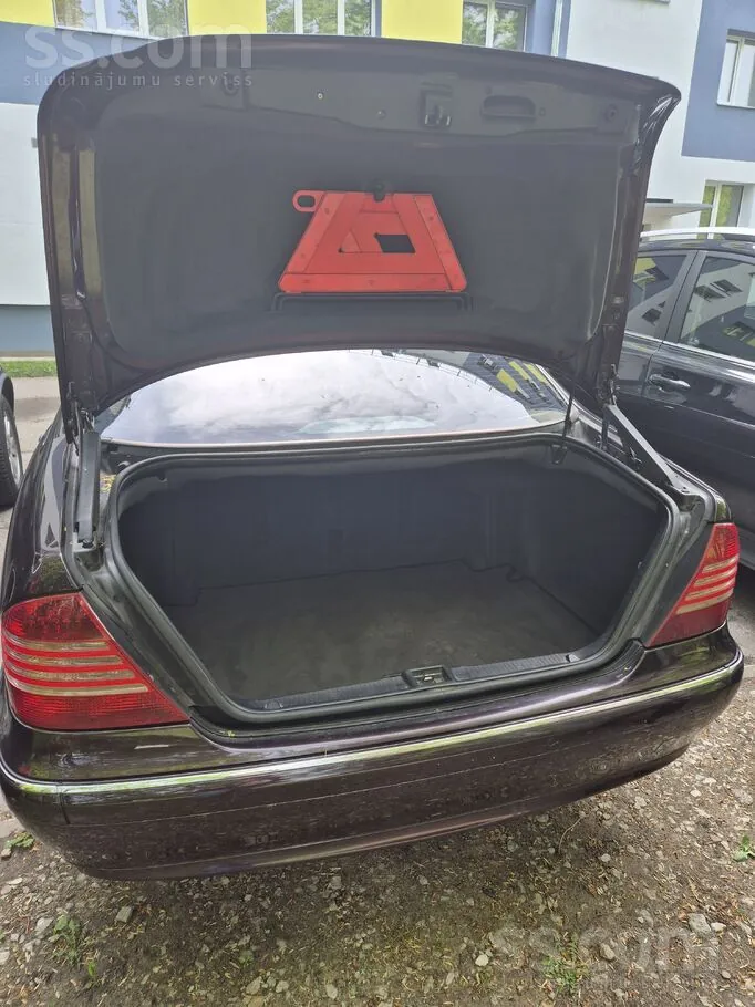 Mercedes-Benz S320 2005 photo 2