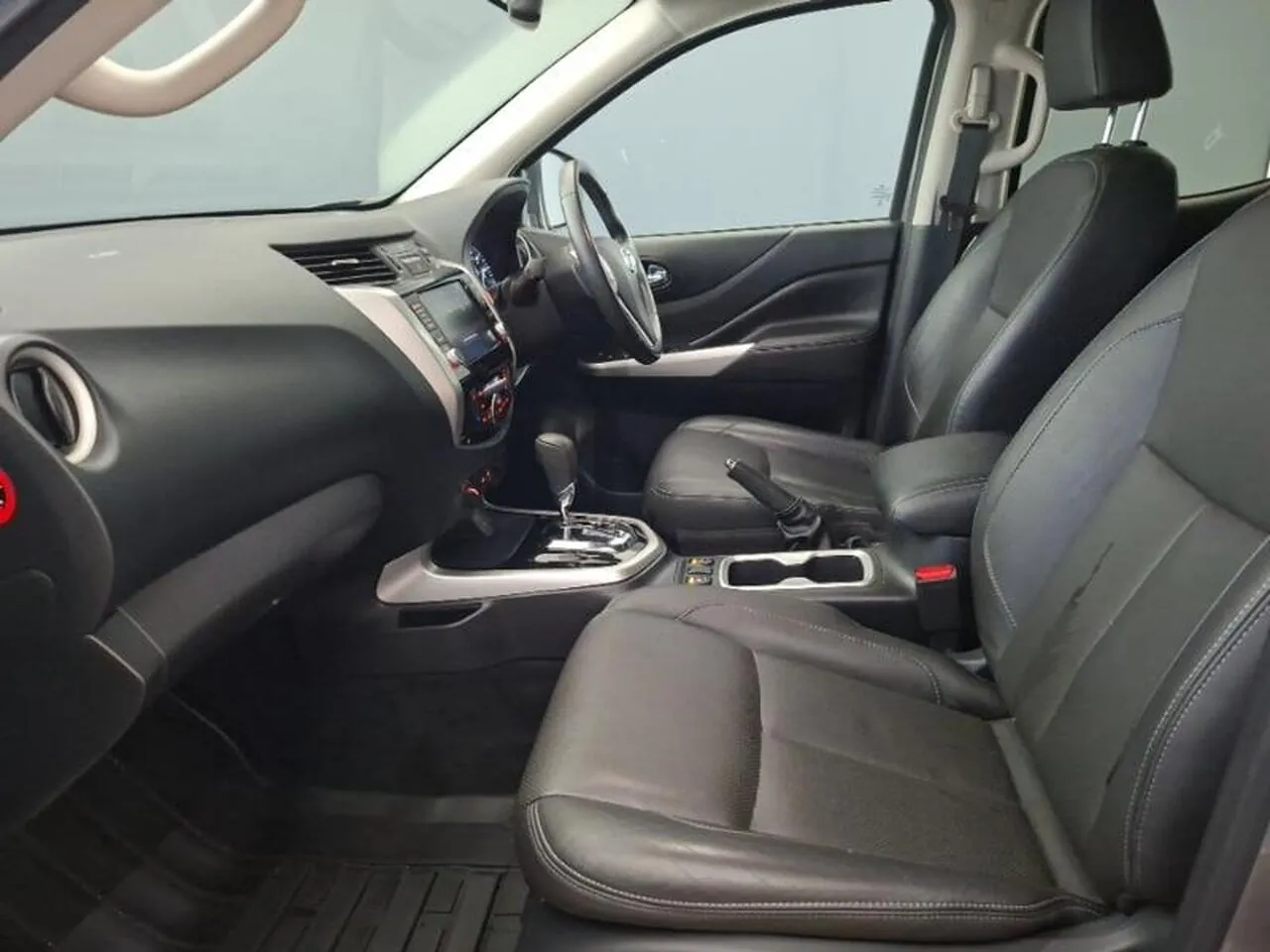 Nissan Navara 2021 photo 5