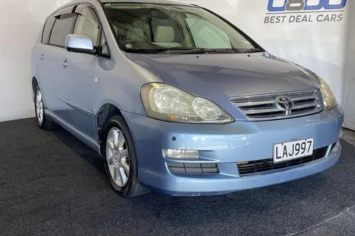Toyota Ipsum