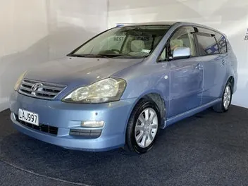 Toyota Ipsum 2004 photo 4