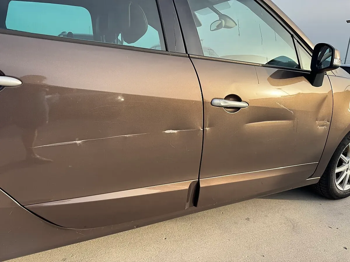 Renault Scenic 2010 photo 3