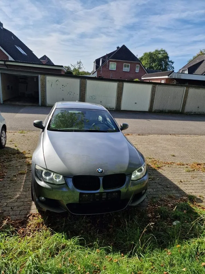 BMW 330I
