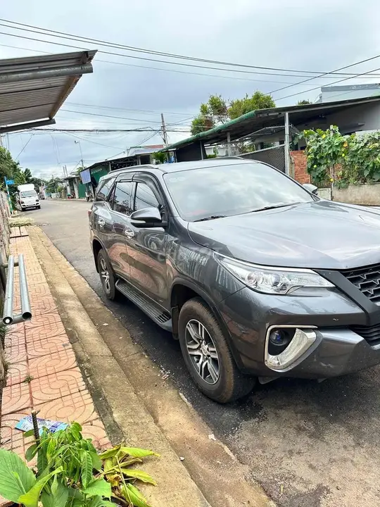 Toyota Fortuner 2017 photo 2