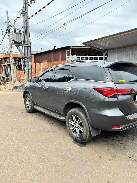 Toyota Fortuner 2017 photo 3