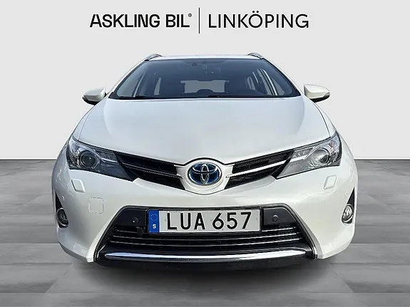 Toyota Auris 2015 photo 5