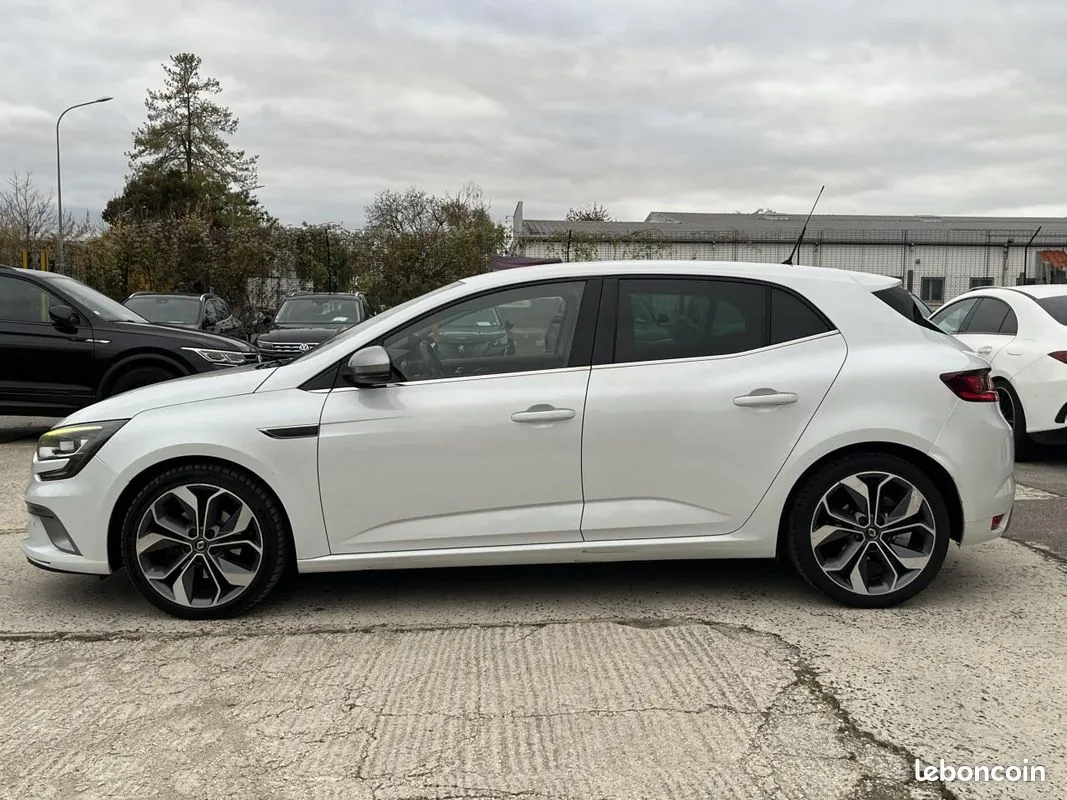 Renault Megane 2016 photo 3