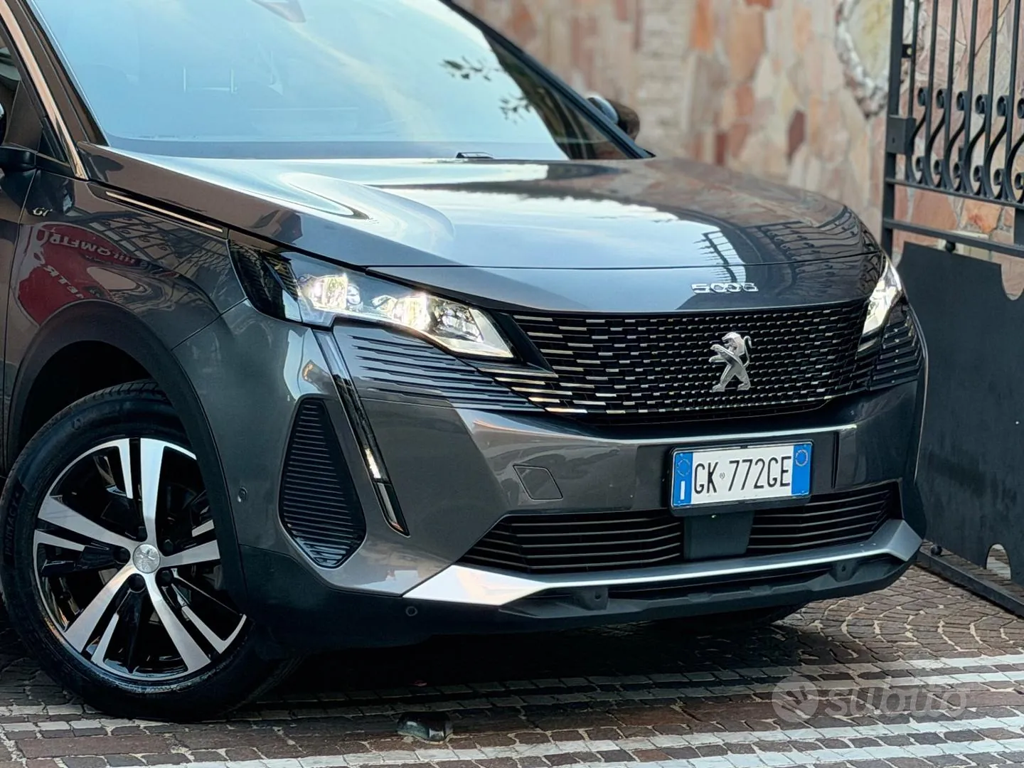 Peugeot 5008 2022 photo 2