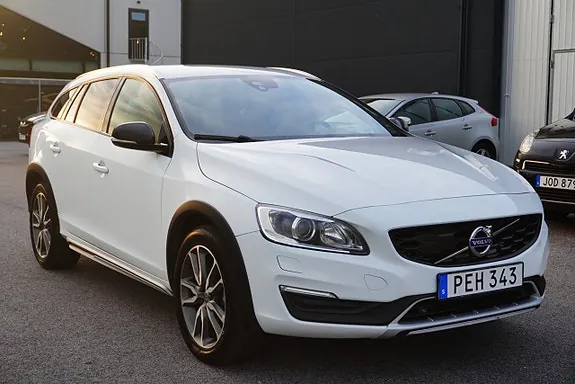 Volvo V60 Cross Country 2017 photo 4