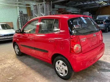Kia Picanto 2010 photo 3