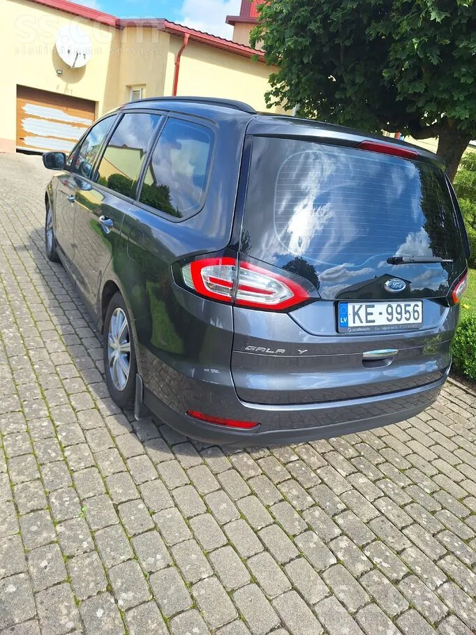 Ford Galaxy 2015 photo 2