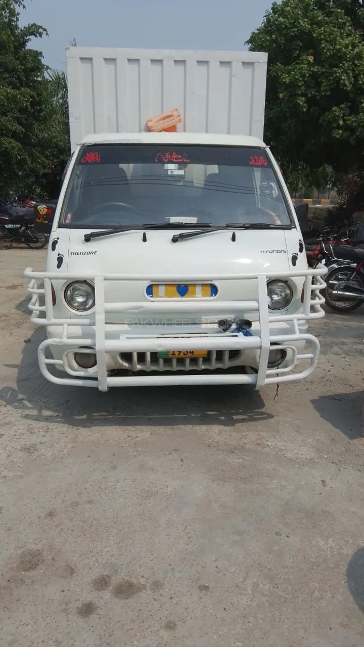 Hyundai Shehzore