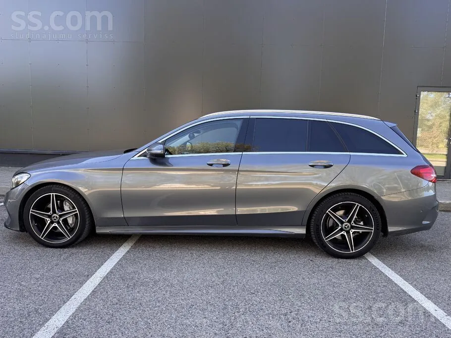 Mercedes-Benz C220 2018 photo 3