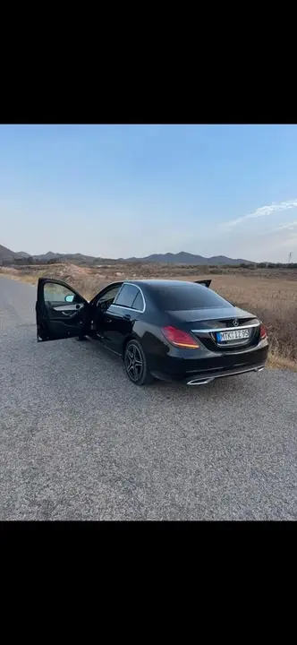 Mercedes-Benz C180