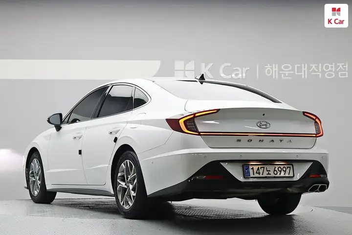 Hyundai Sonata 2021 photo 2