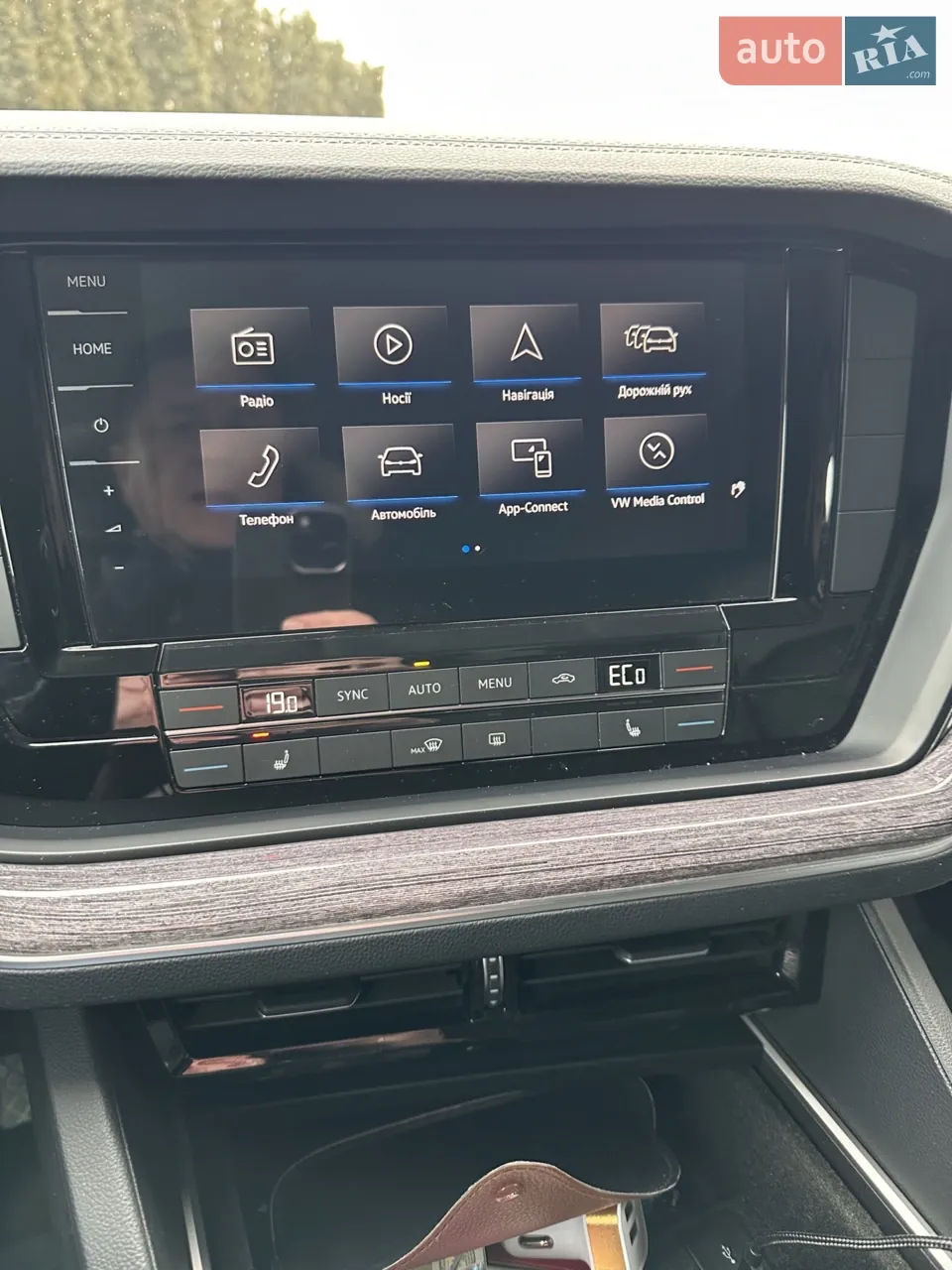 Volkswagen Touareg 2021 photo 2