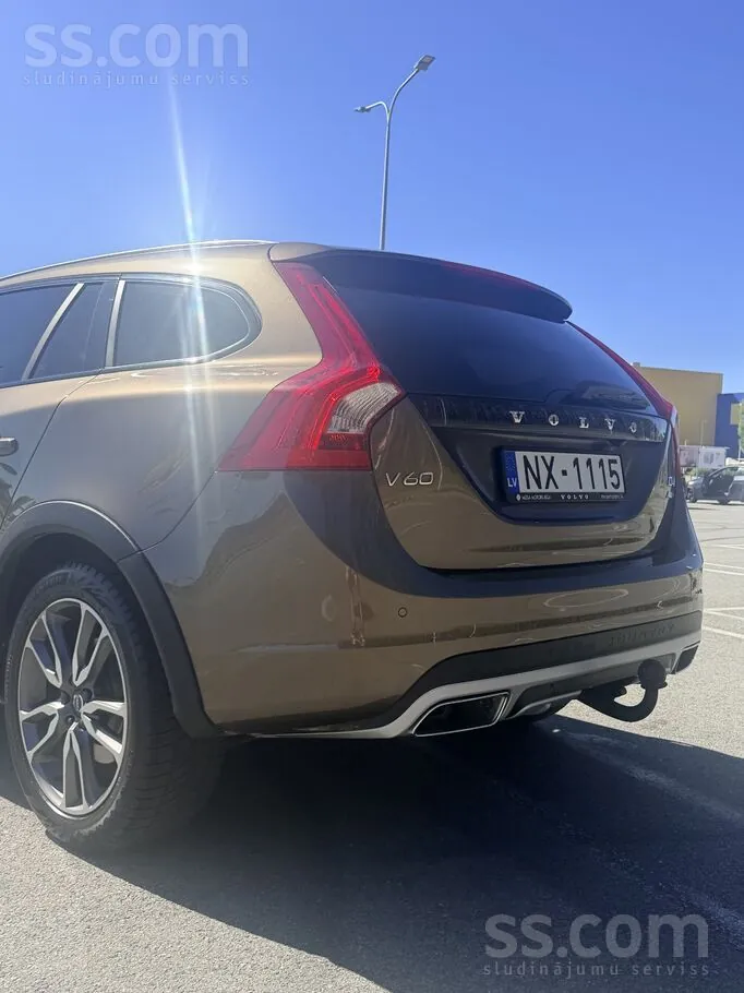 Volvo V60 2017 photo 4