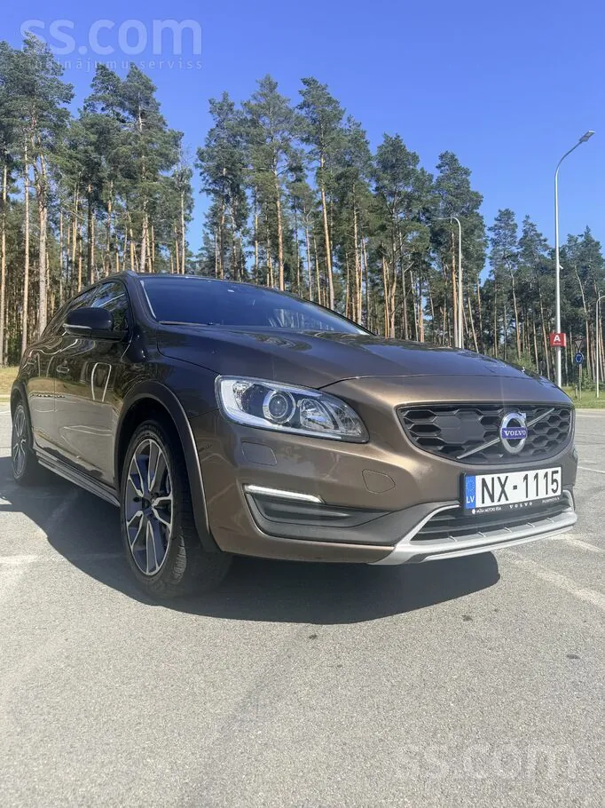 Volvo V60 2017 photo 2