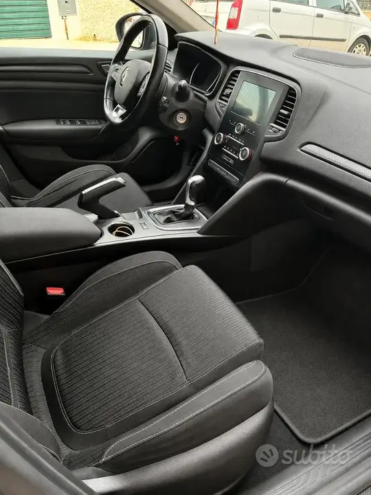 Renault Megane 2017 photo 3