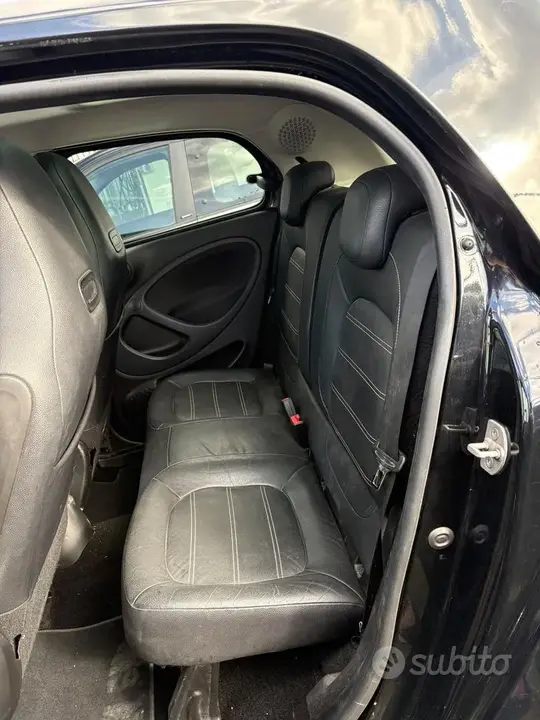 Smart Forfour 2019 photo 4
